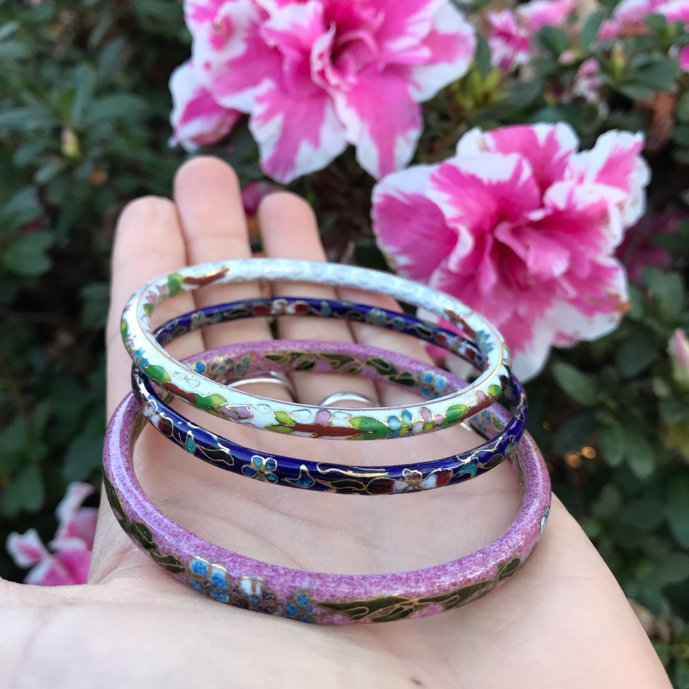 3pc. Floral Bangle Set 🌸 - Picture 5 of 5